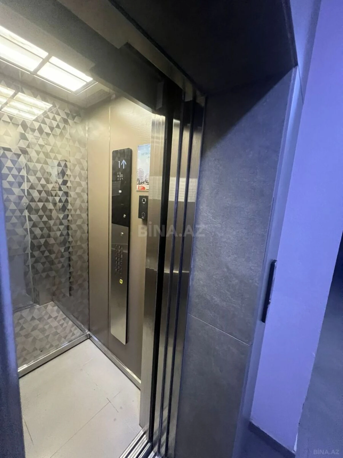 Satılır 2 otaqlı mənzil 100 m²