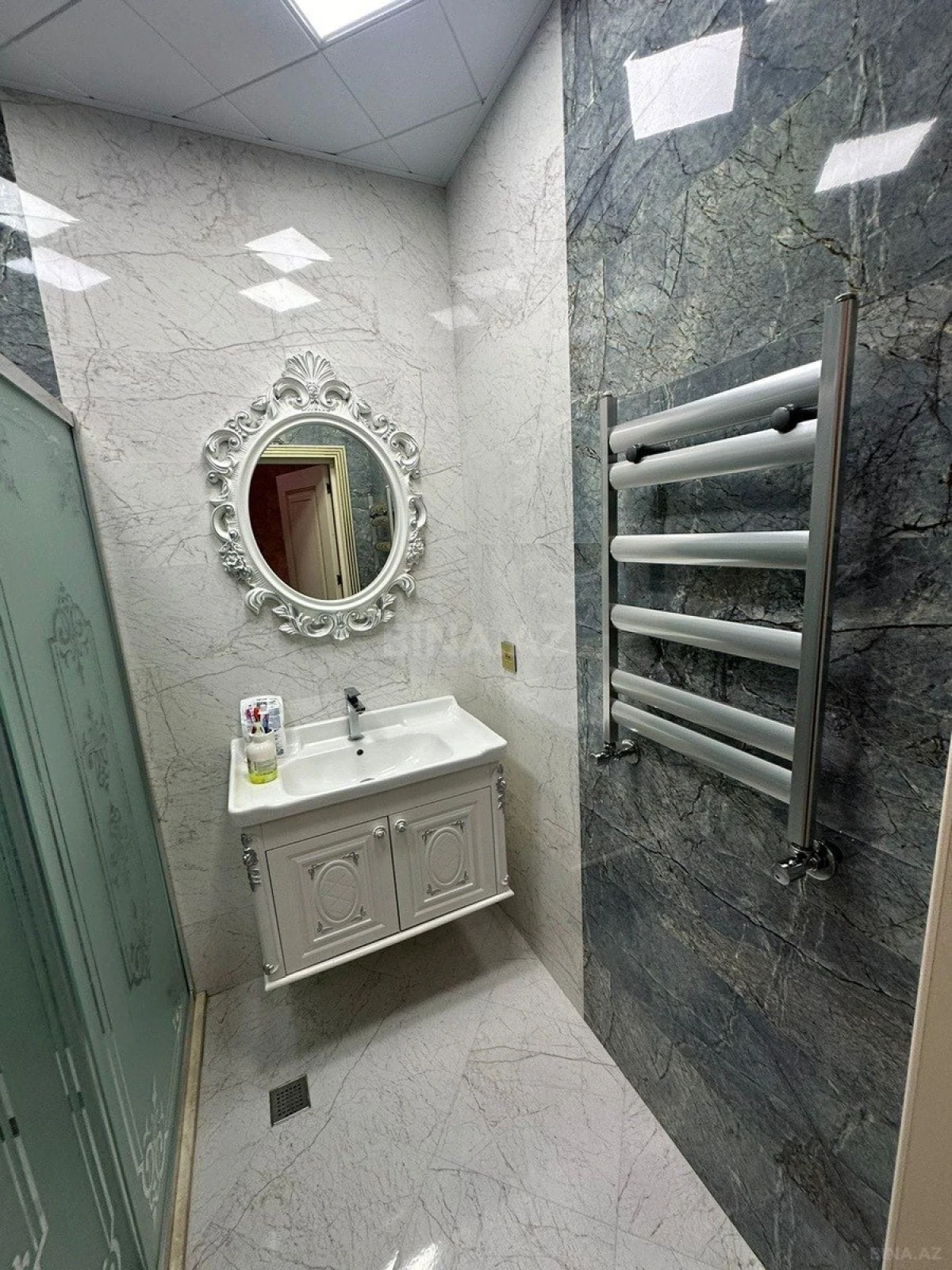 Satılır 2 otaqlı mənzil 100 m²