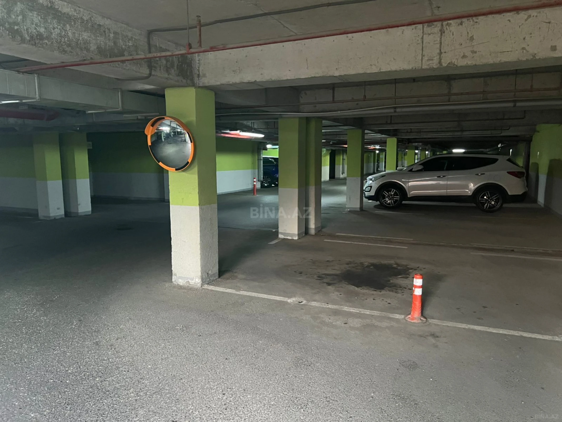 Satılır 2 otaqlı mənzil 100 m²