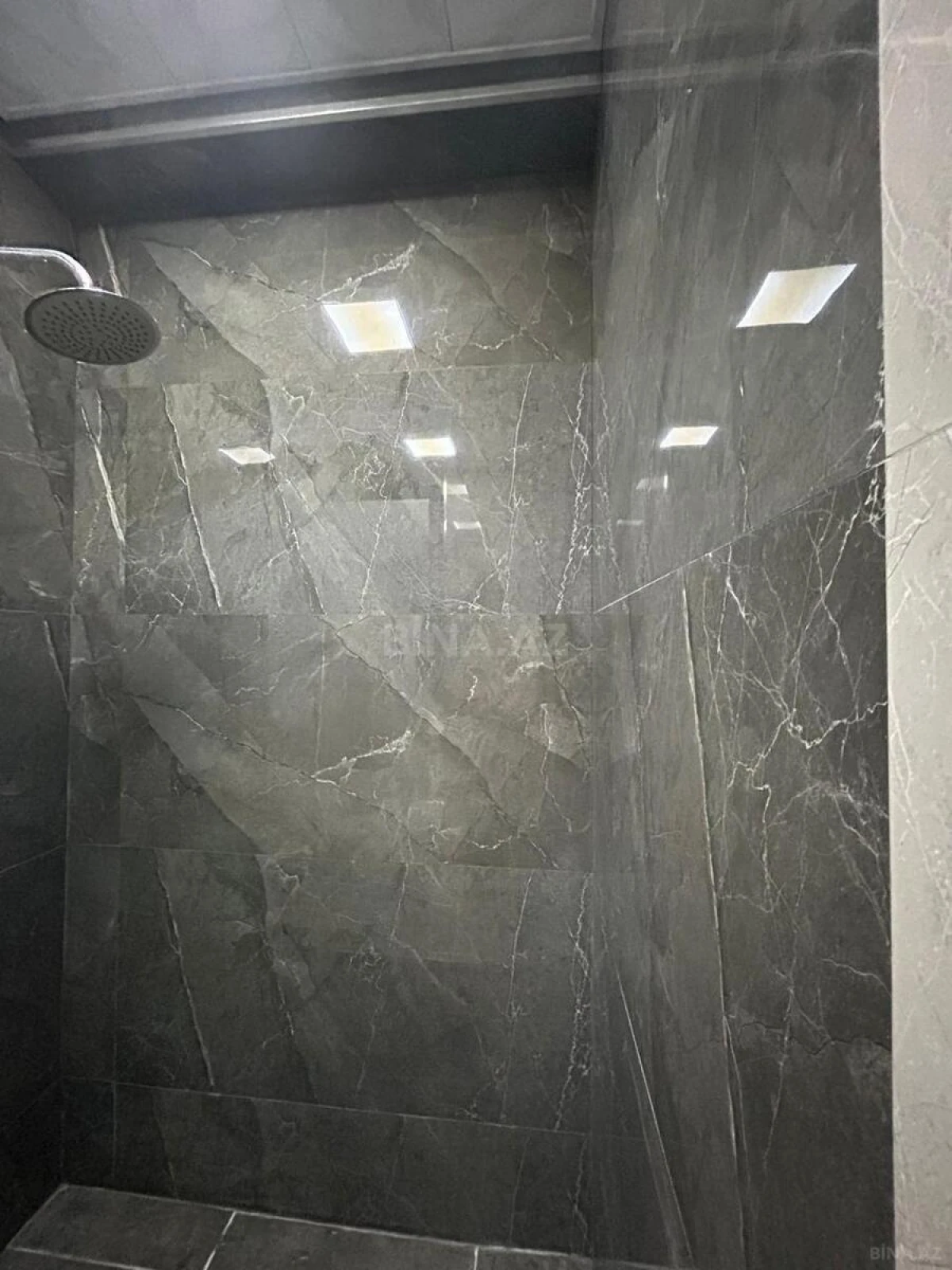 Satılır 3 otaqlı mənzil 93 m²