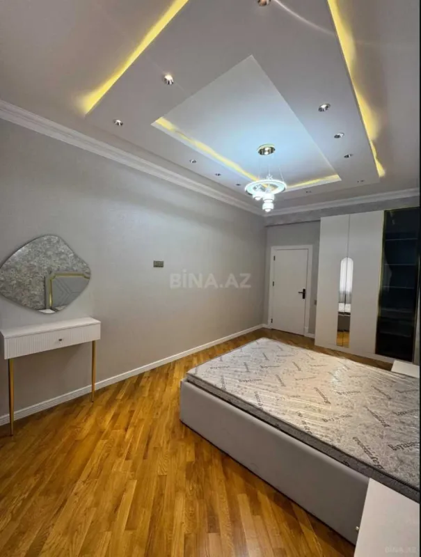 Satılır 2 otaqlı mənzil 75 m²