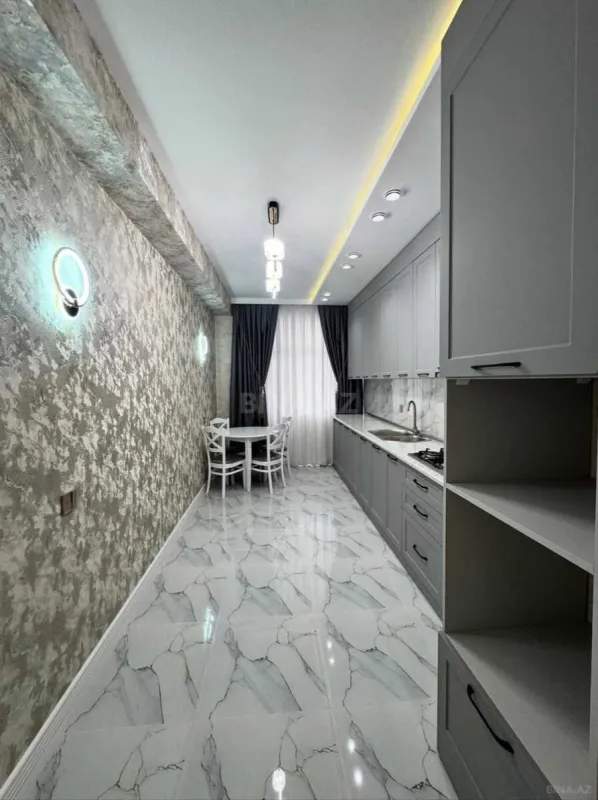 Satılır 2 otaqlı mənzil 75 m²