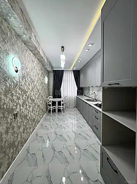Satılır 2 otaqlı mənzil 75 m²