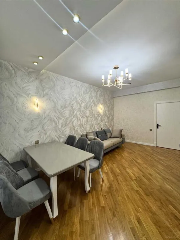 Satılır 2 otaqlı mənzil 75 m²