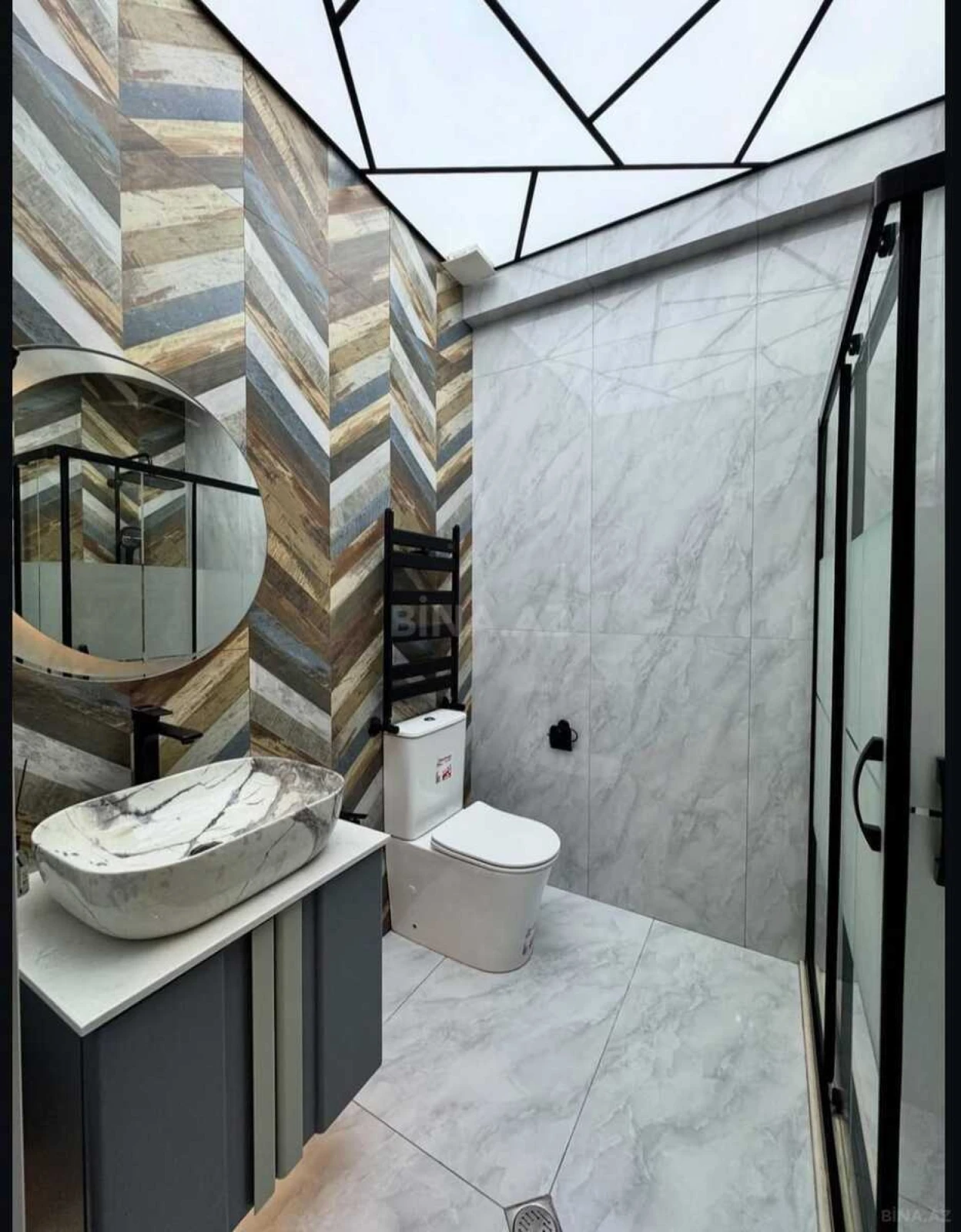 Satılır 2 otaqlı mənzil 75 m²