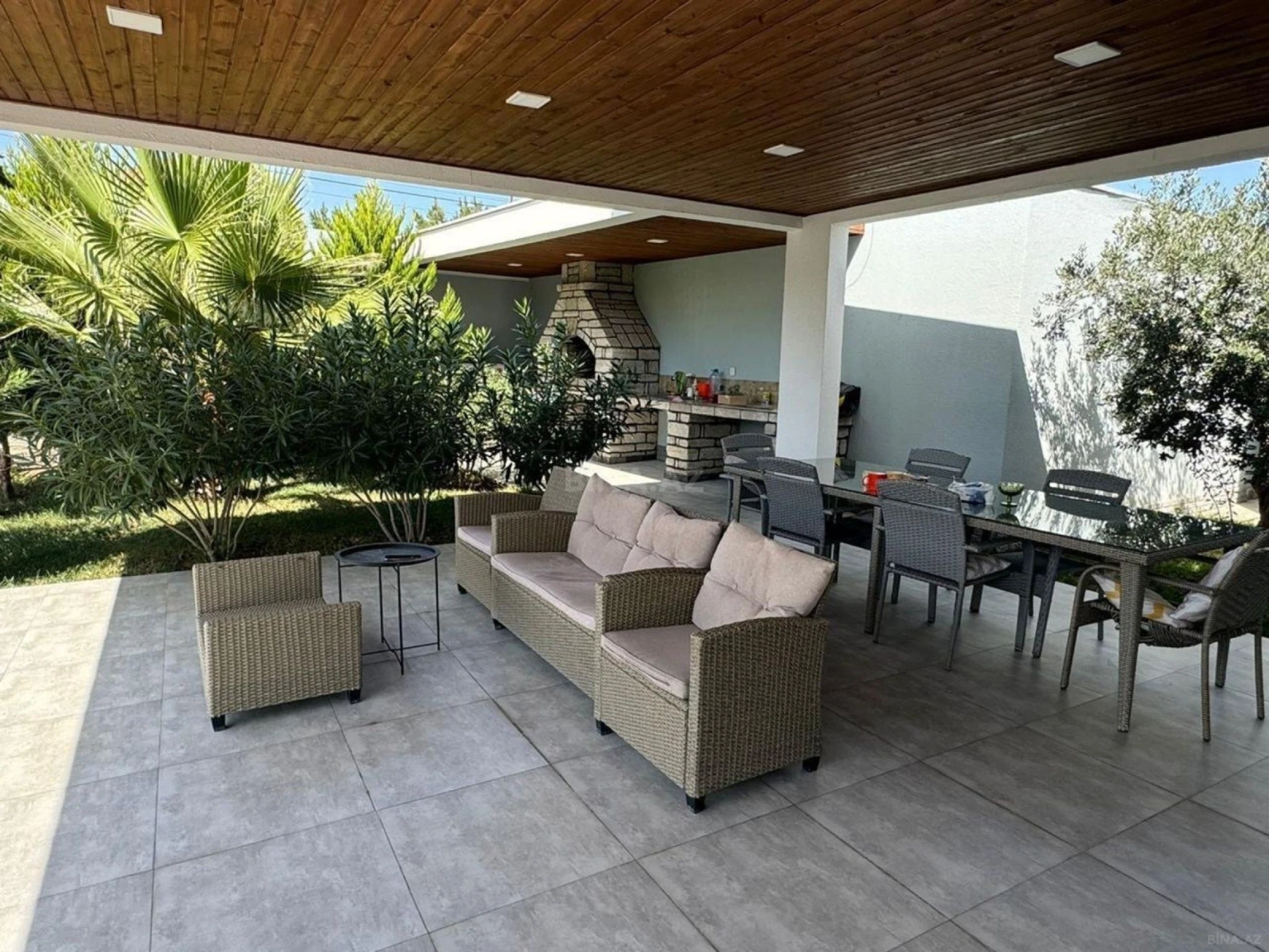 Kirayə verilir 5 otaqlı həyət evi 240 m²