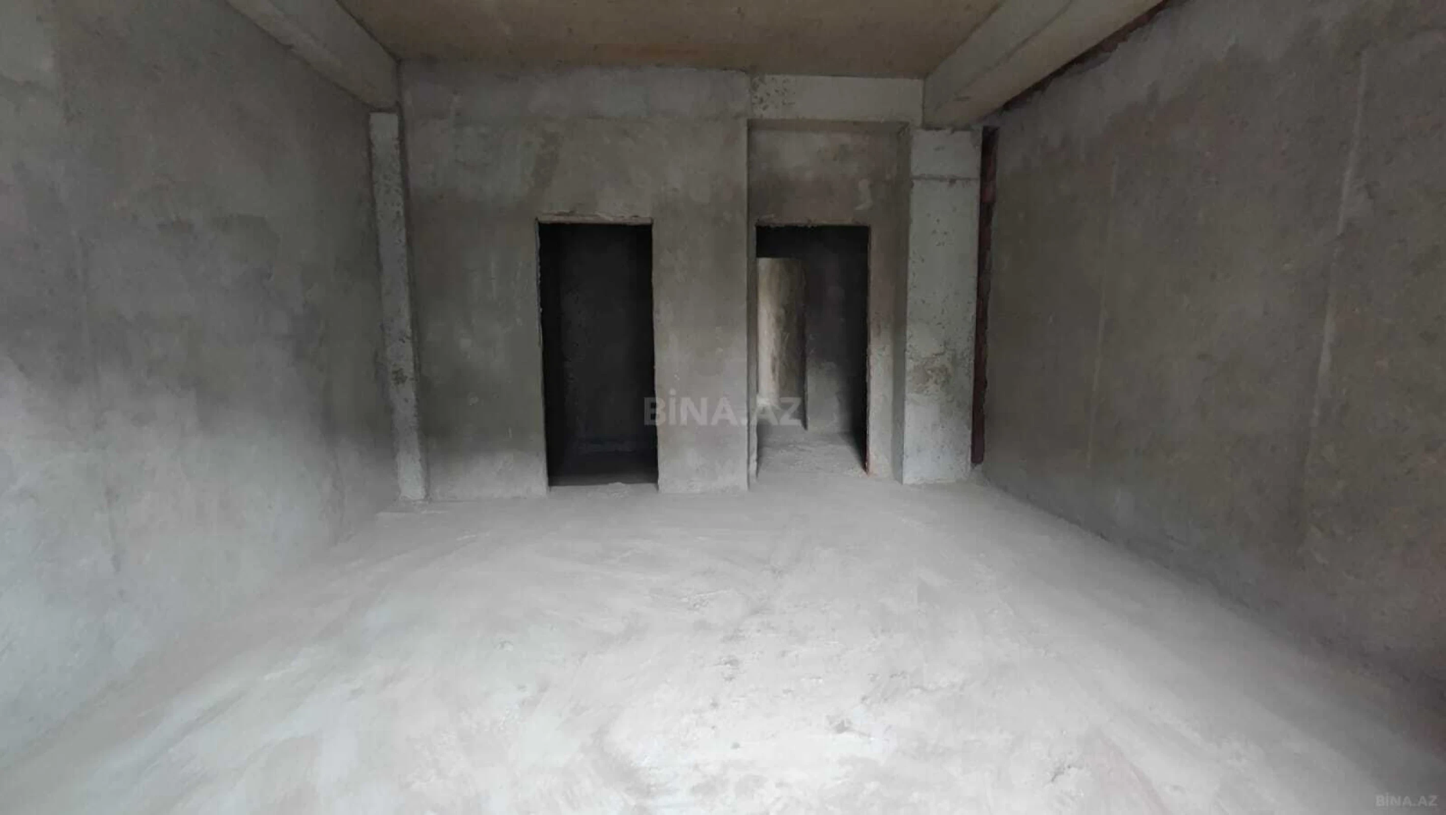 Satılır 4 otaqlı mənzil 166 m²