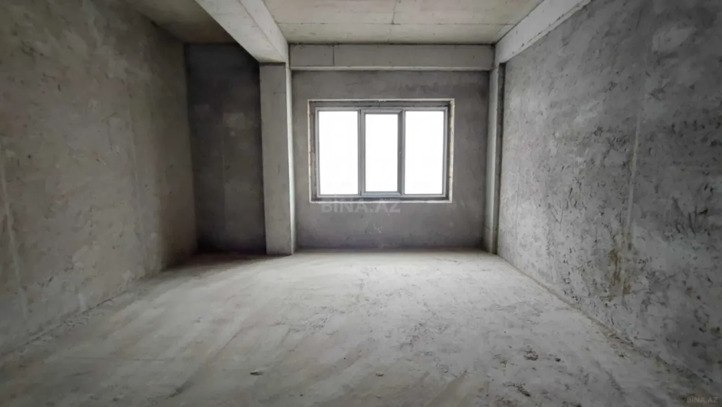 Satılır 4 otaqlı mənzil 166 m²