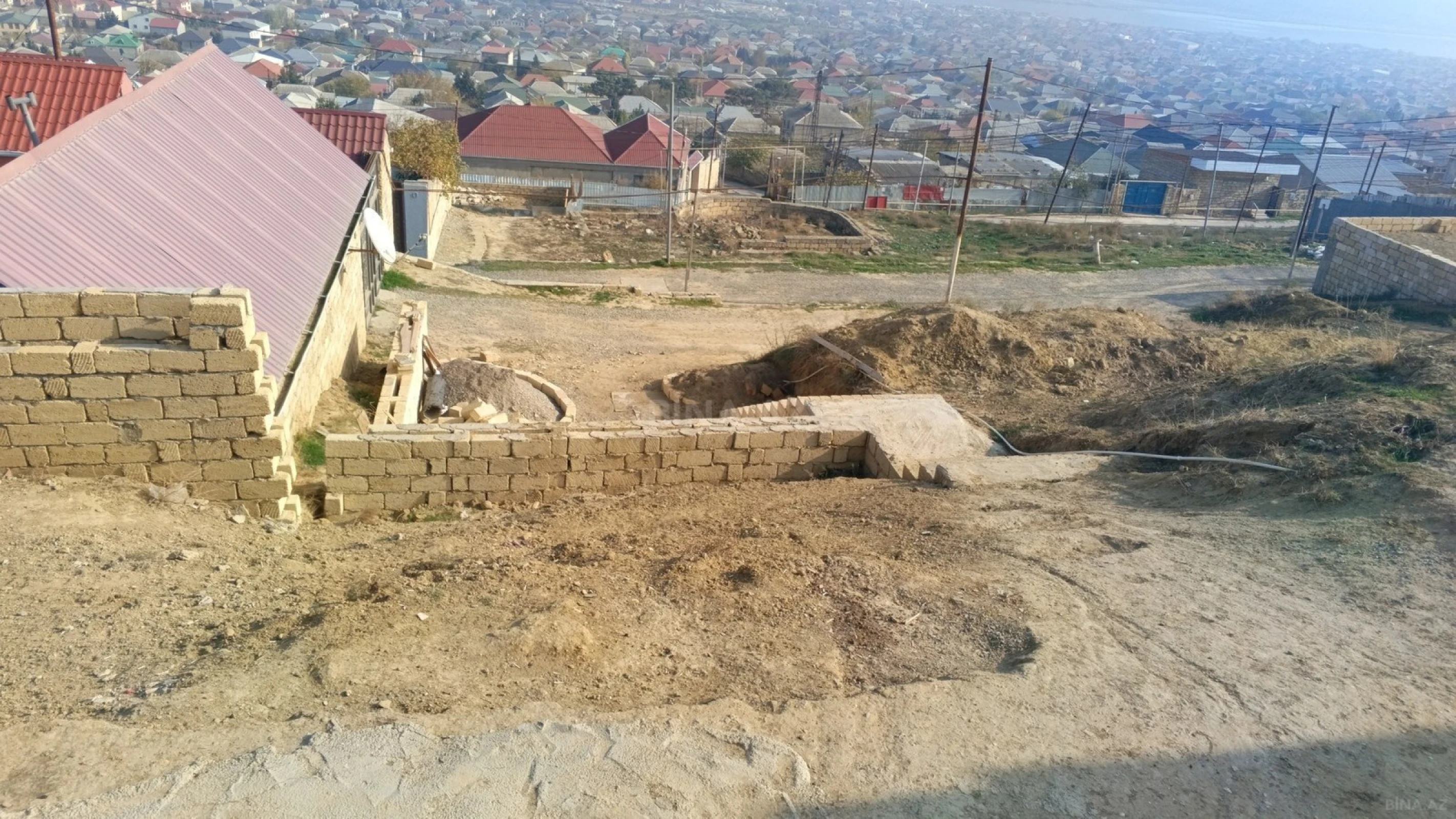 Satılır 3 otaqlı həyət evi 115 m²