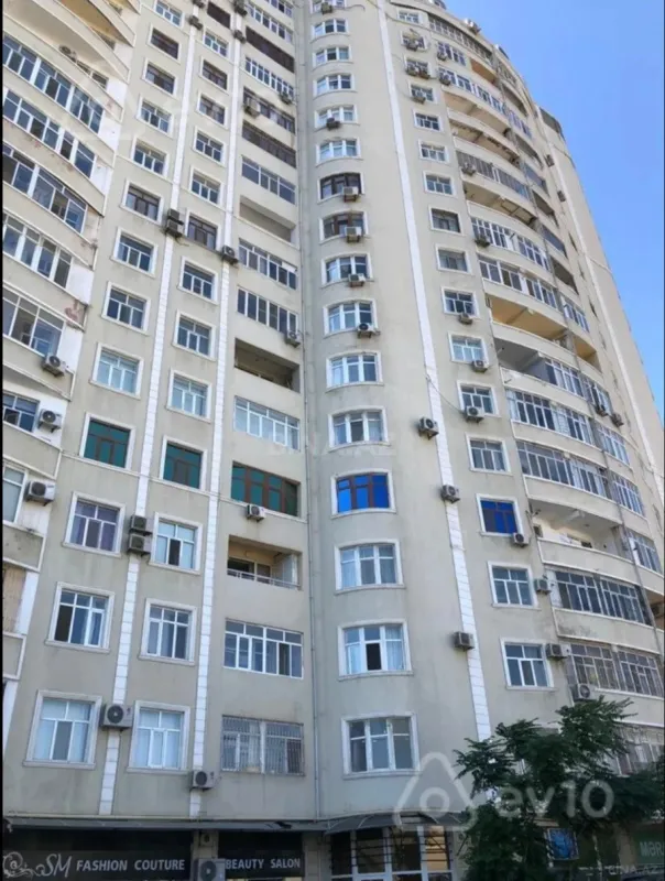 Satılır 3 otaqlı mənzil 120 m²