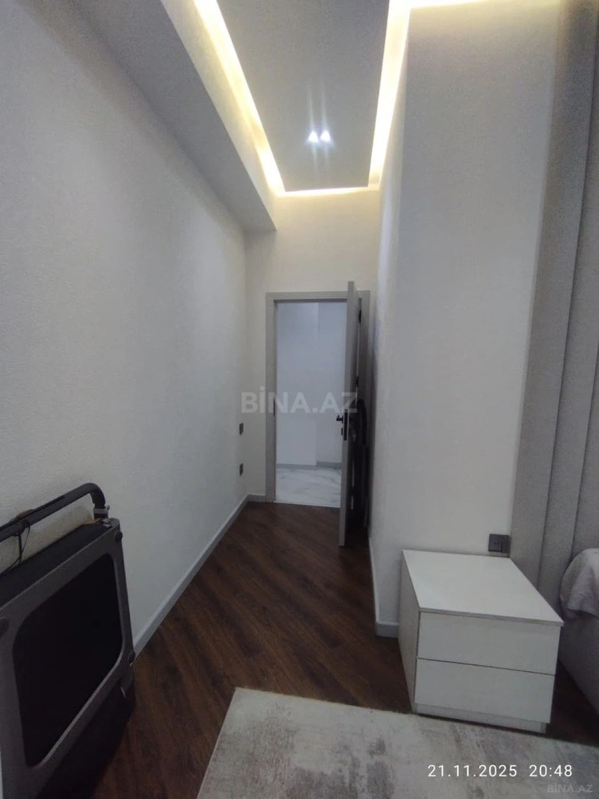 Satılır 2 otaqlı mənzil 87 m²