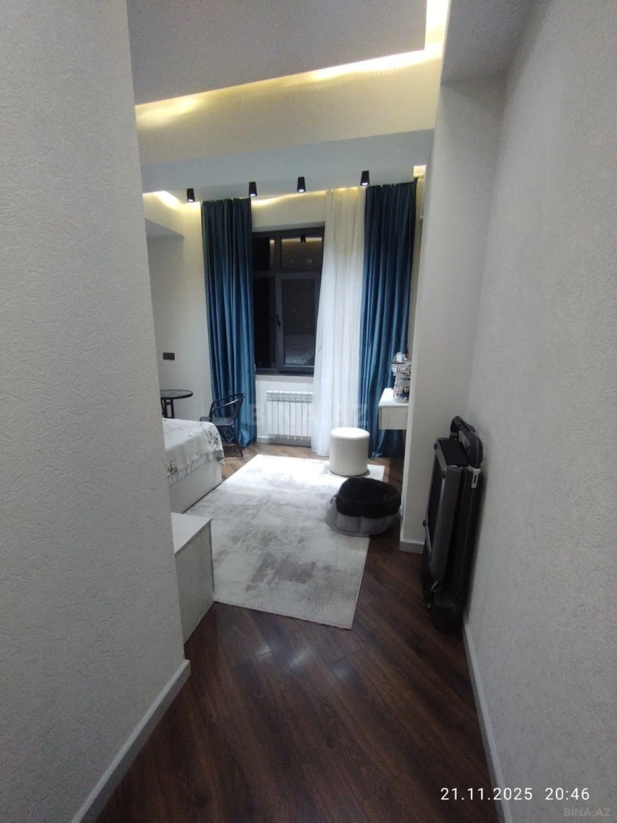 Satılır 2 otaqlı mənzil 87 m²