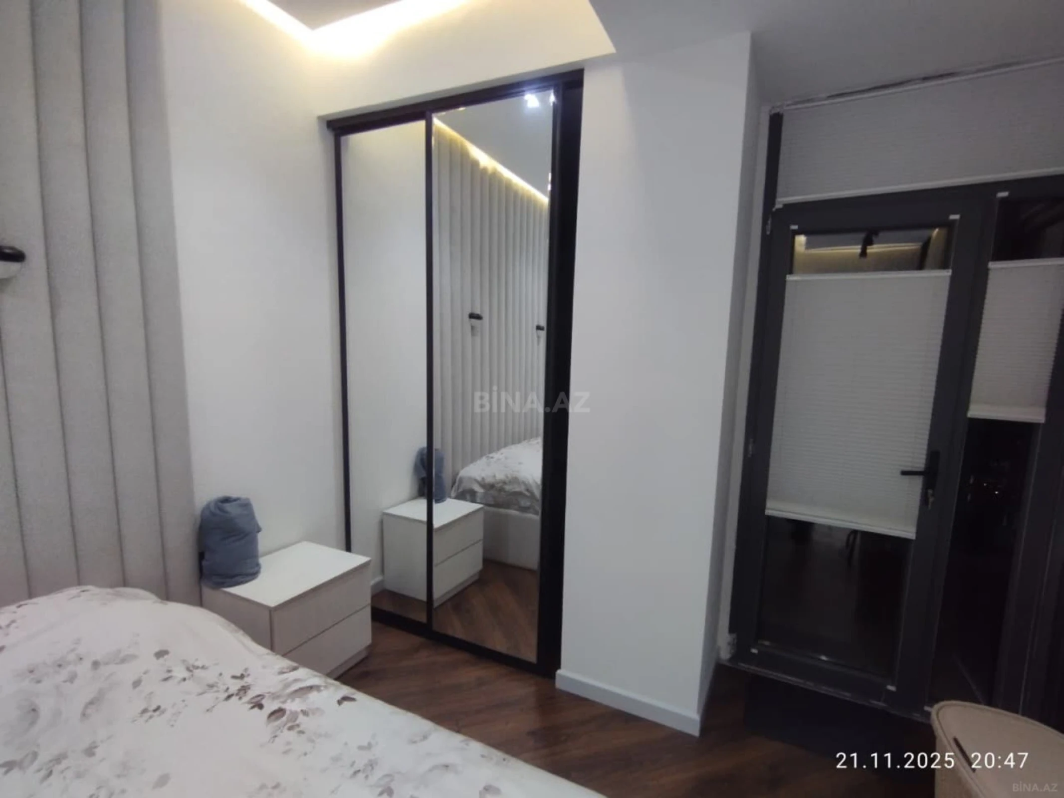 Satılır 2 otaqlı mənzil 87 m²