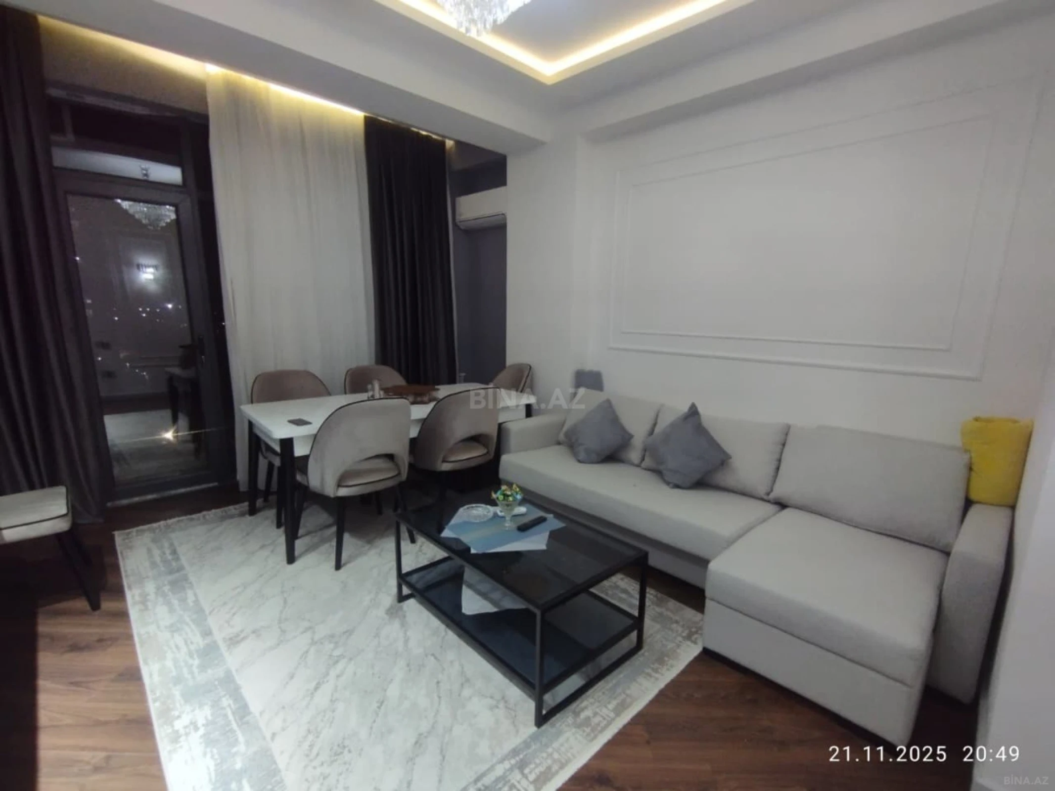 Satılır 2 otaqlı mənzil 87 m²