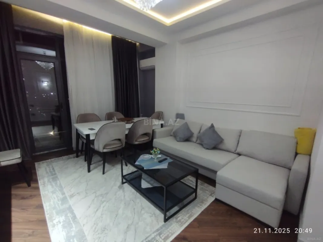 Satılır 2 otaqlı mənzil 87 m²