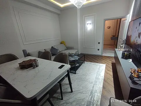 Satılır 2 otaqlı mənzil 87 m²