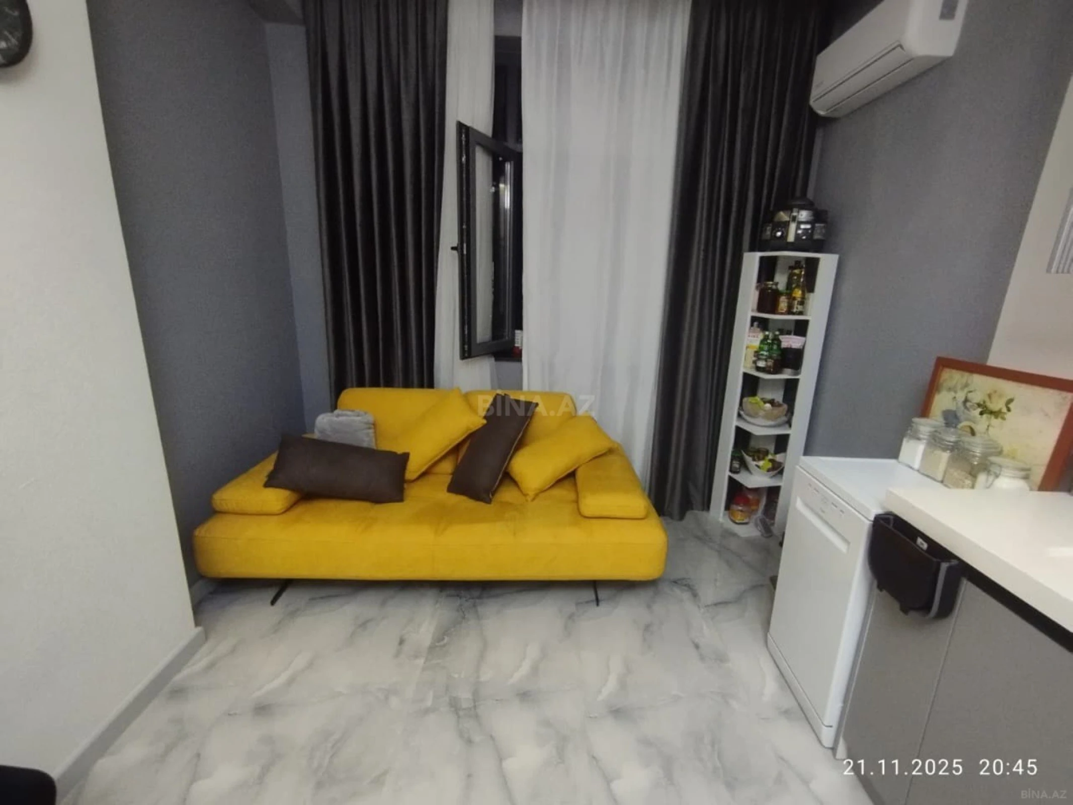 Satılır 2 otaqlı mənzil 87 m²