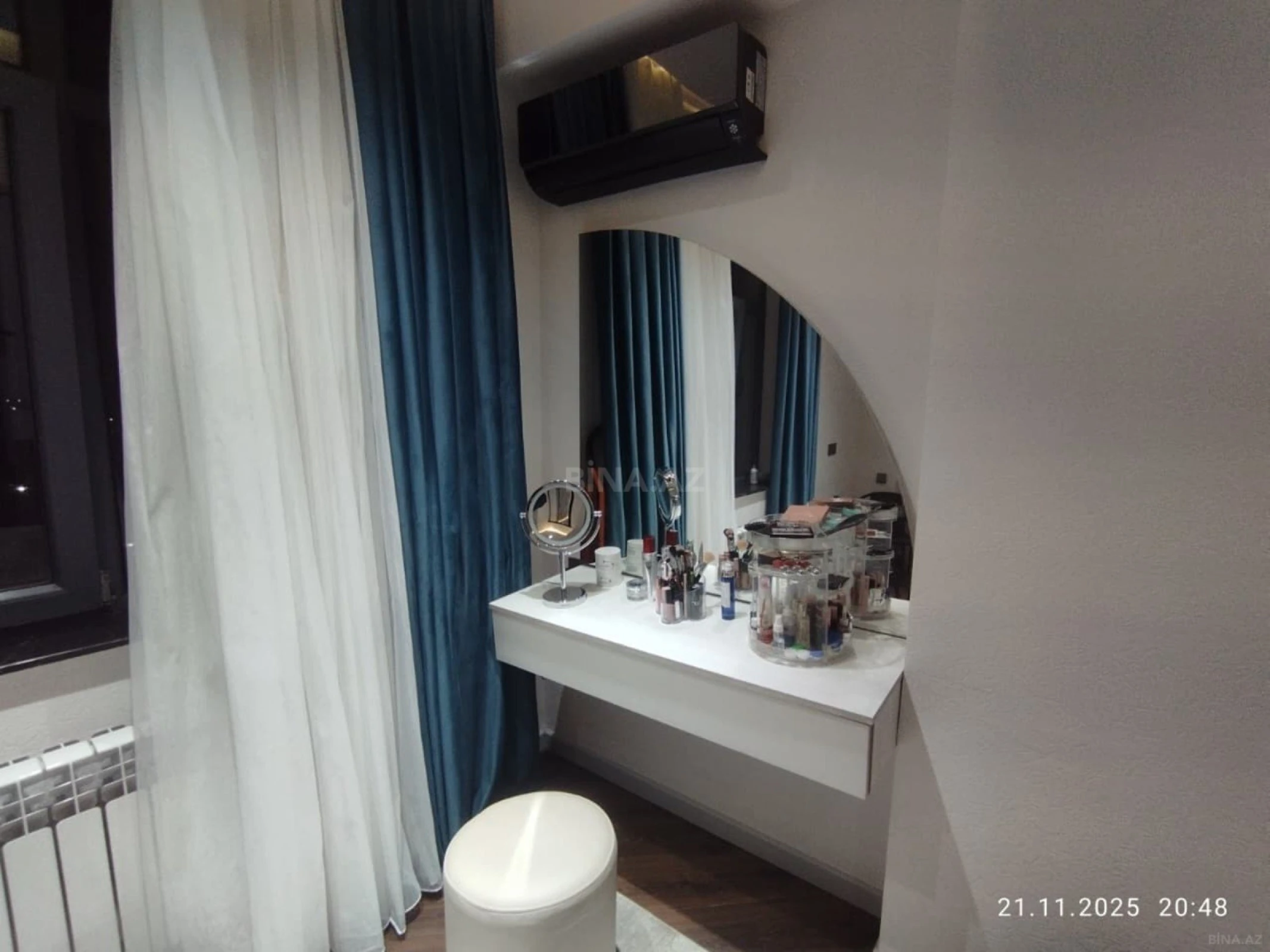 Satılır 2 otaqlı mənzil 87 m²