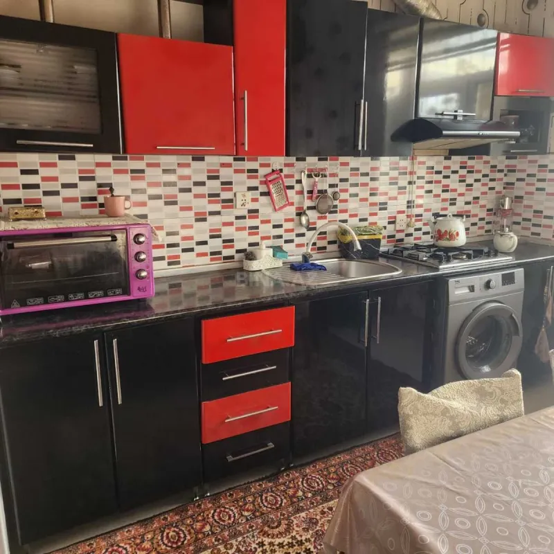 Satılır həyət evi 280 m²