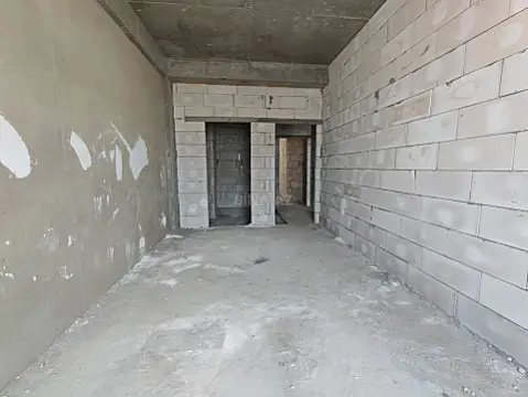 Satılır 3 otaqlı mənzil 136 m²