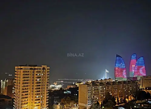 Satılır 3 otaqlı mənzil 153 m²