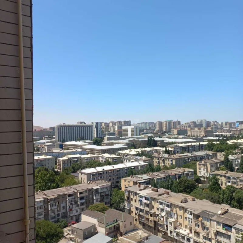 Satılır 3 otaqlı mənzil 153 m²