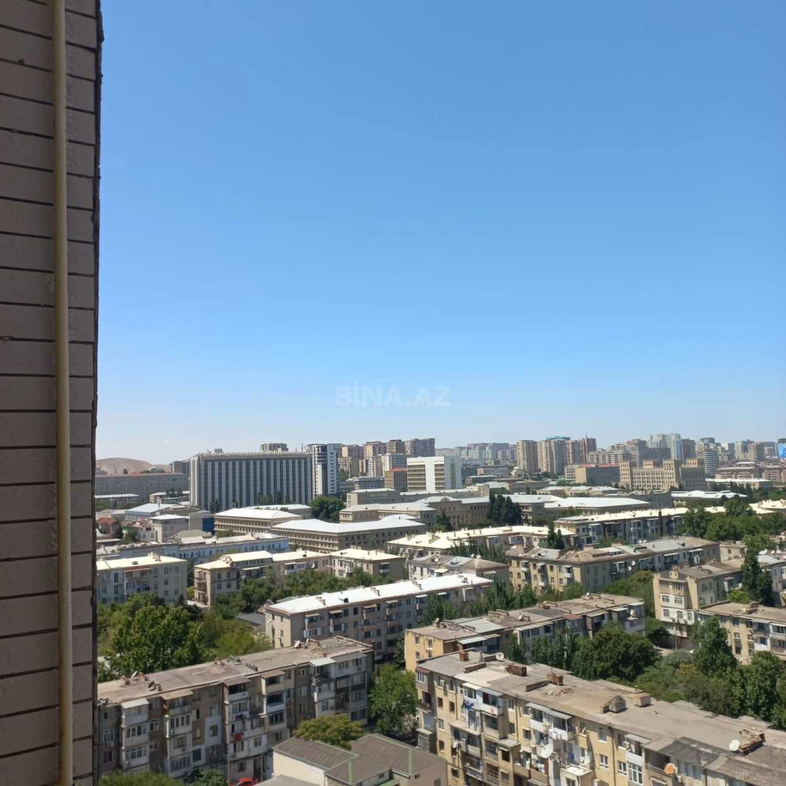 Satılır 3 otaqlı mənzil 153 m²