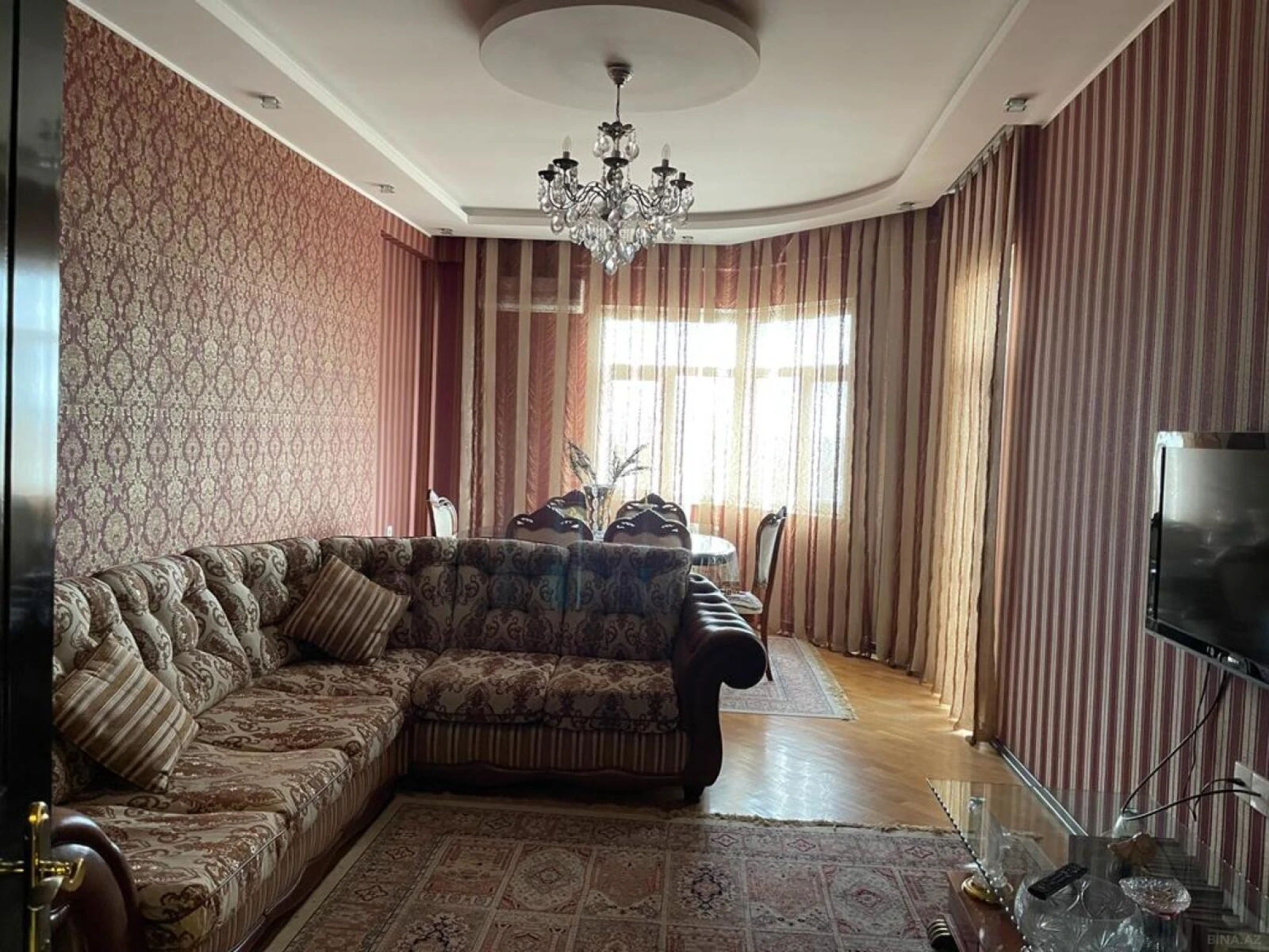 Satılır 2 otaqlı mənzil 70 m²