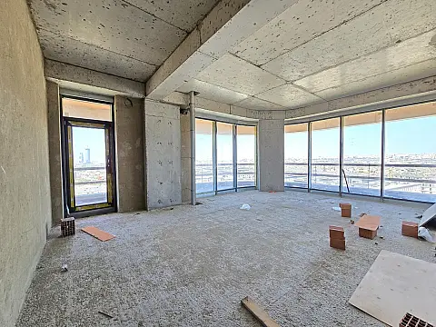 Satılır 3 otaqlı mənzil 180 m²