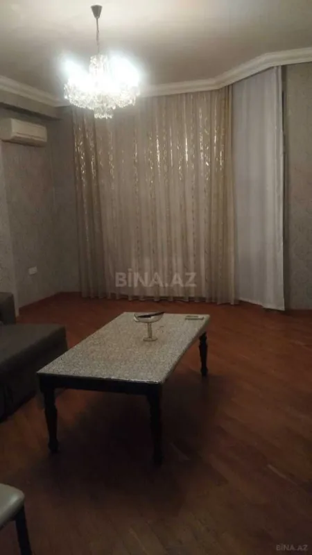 Satılır 2 otaqlı mənzil 90 m²