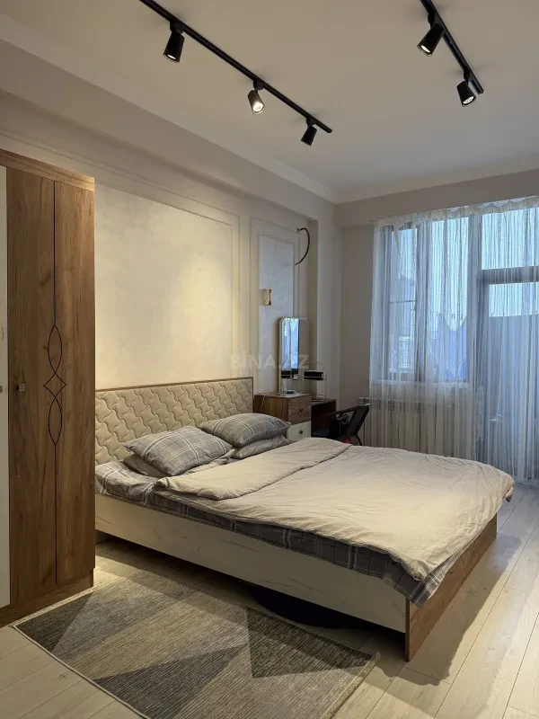 Kirayə verilir 2 otaqlı mənzil 60 m²