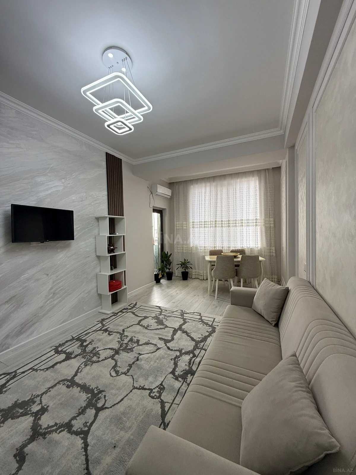 Kirayə verilir 2 otaqlı mənzil 60 m²