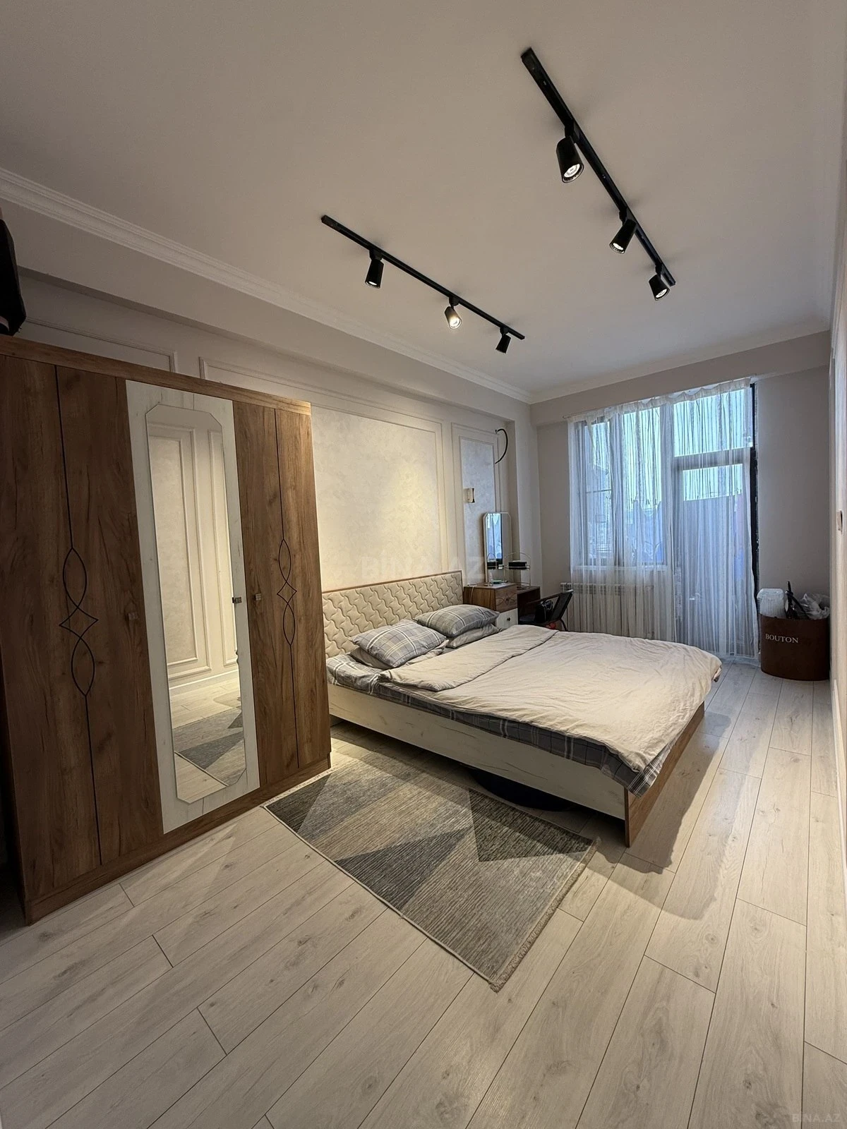 Kirayə verilir 2 otaqlı mənzil 60 m²