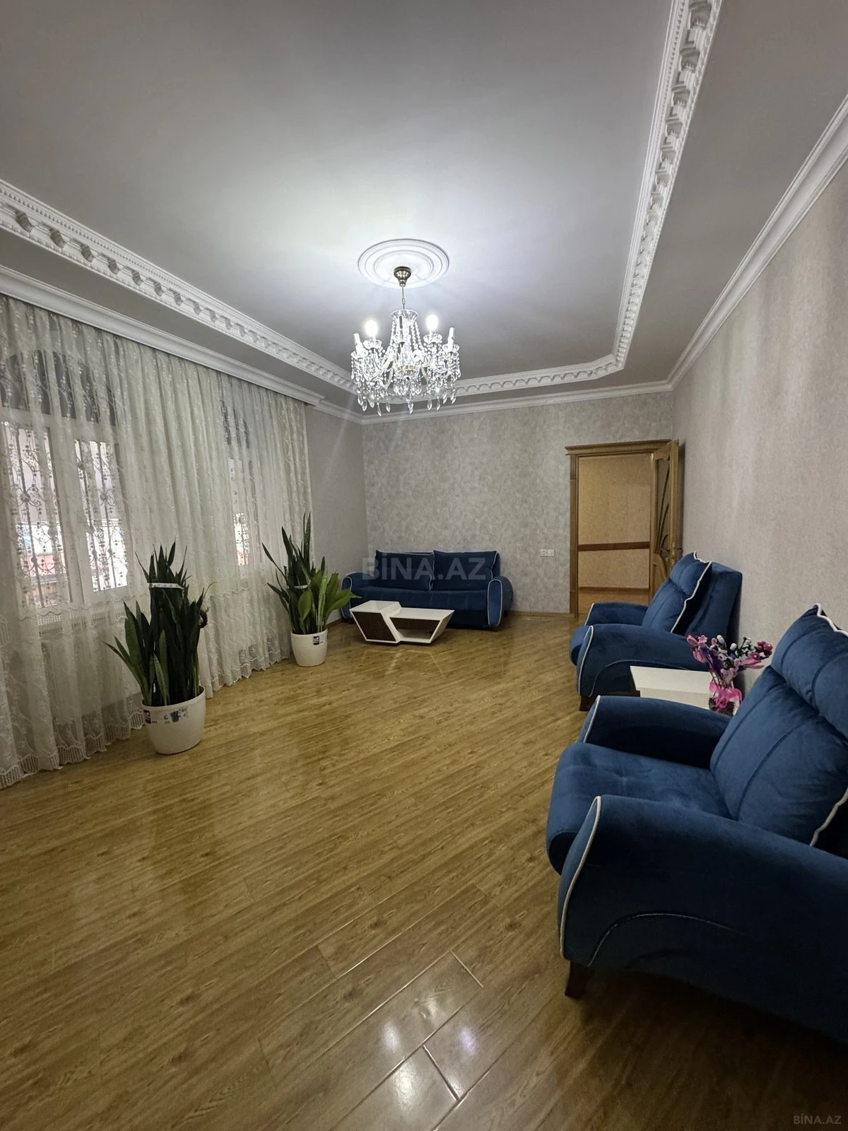 Satılır 6 otaqlı həyət evi 220 m²