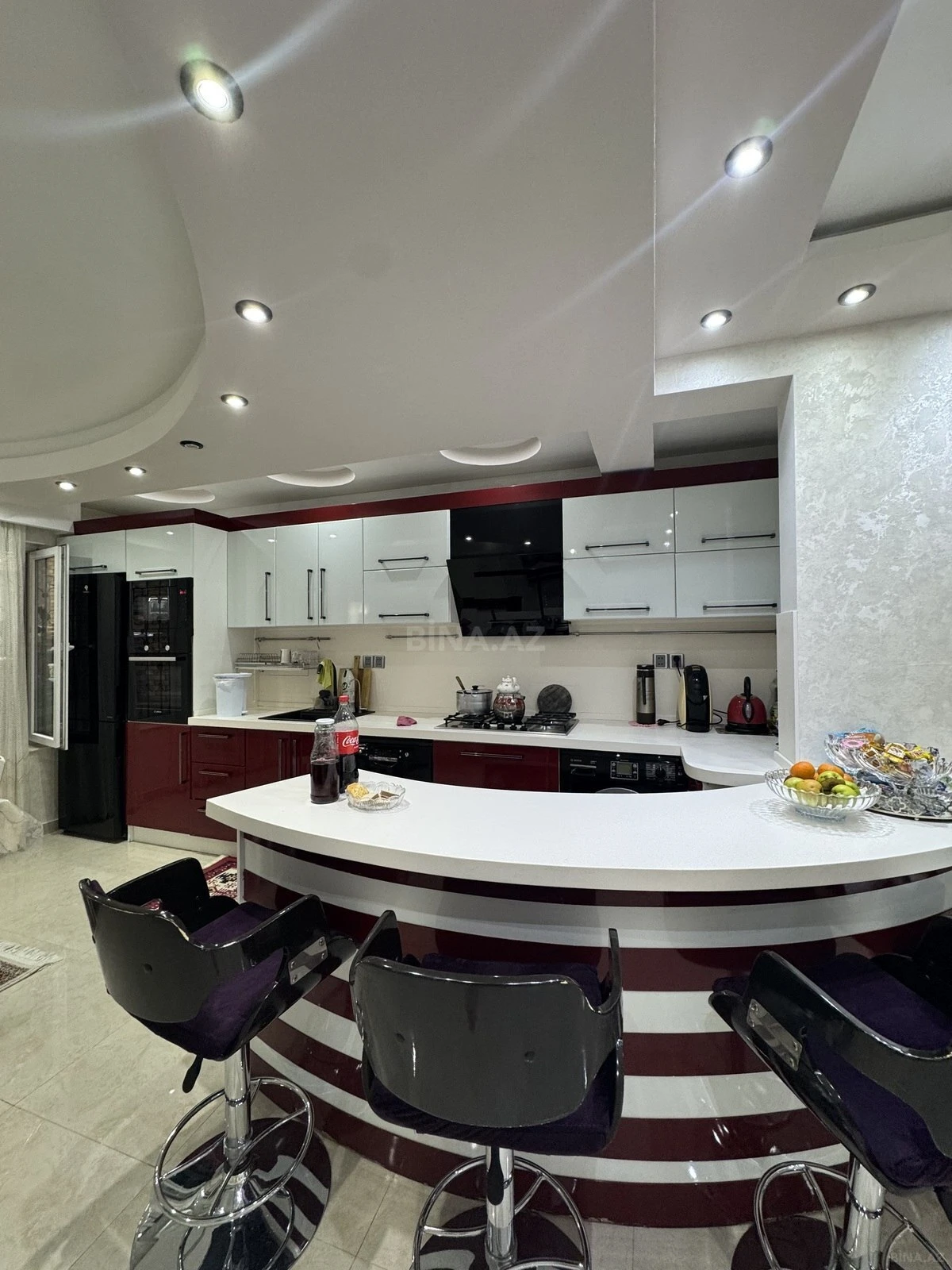 Satılır 6 otaqlı həyət evi 220 m²