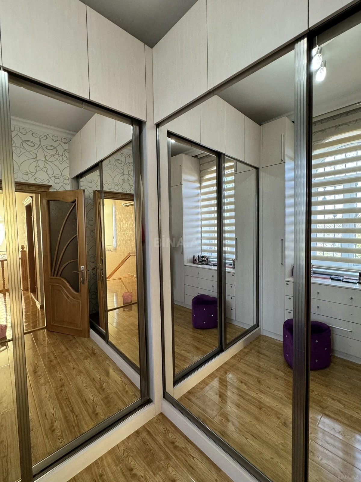 Satılır 6 otaqlı həyət evi 220 m²