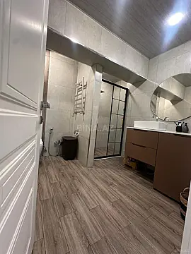 Satılır 3 otaqlı mənzil 130 m²