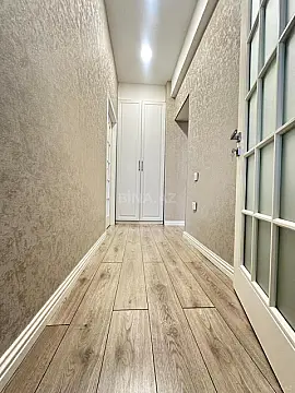 Satılır 3 otaqlı mənzil 130 m²