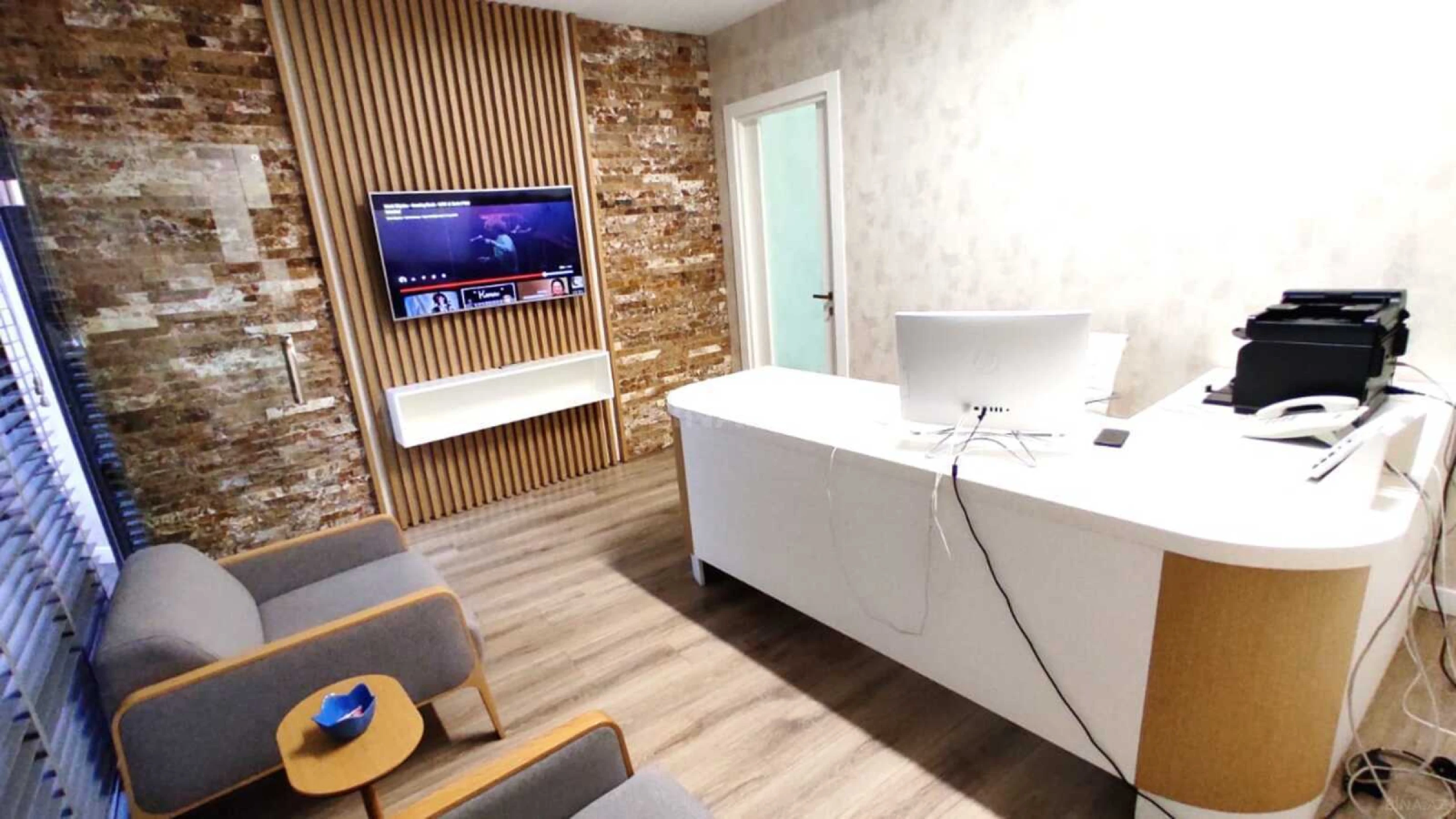 Satılır 5 otaqlı ofis 217 m²