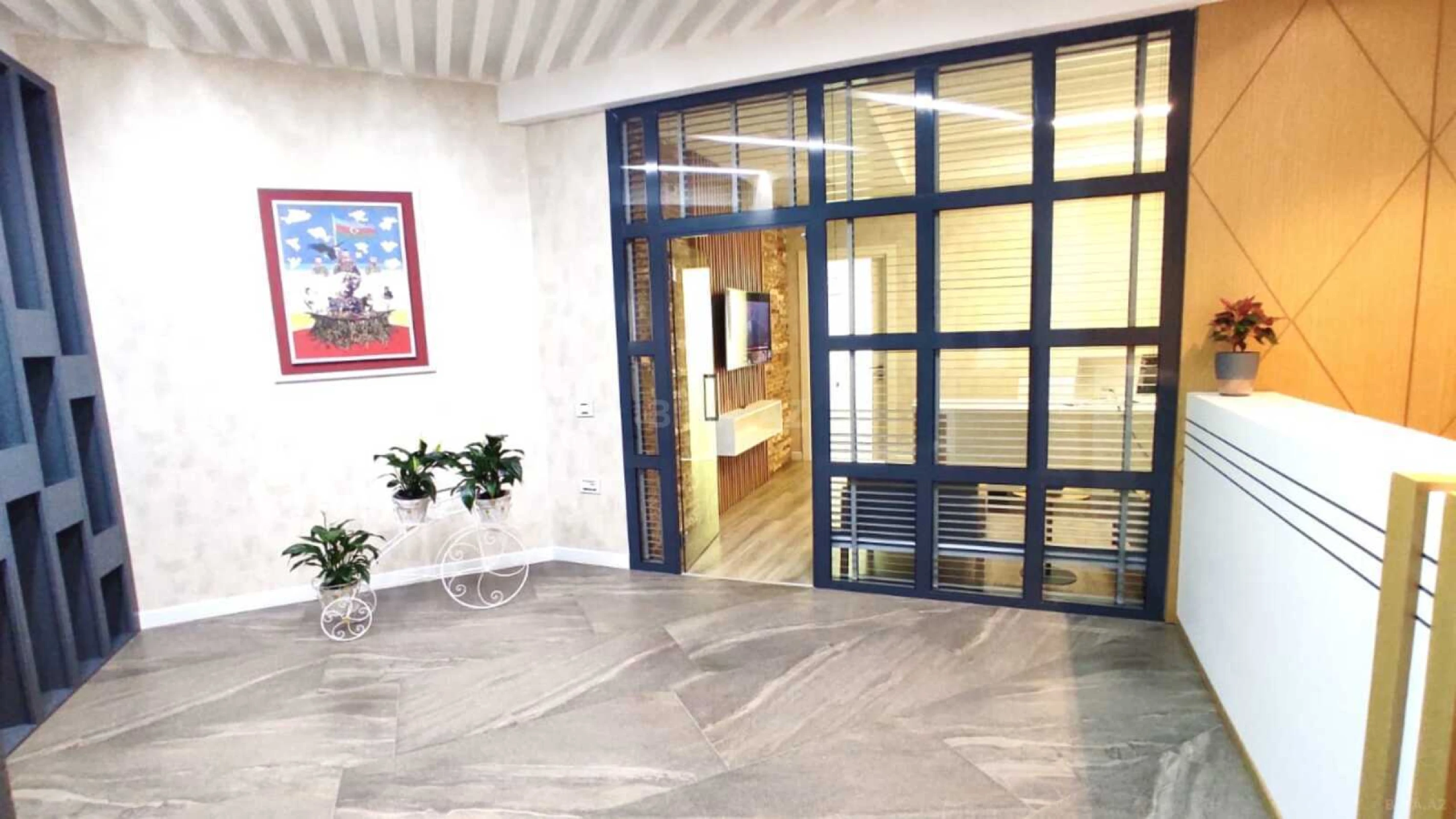 Satılır 5 otaqlı ofis 217 m²