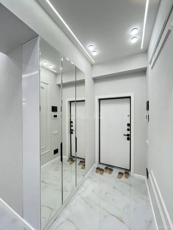 Satılır 2 otaqlı mənzil 75 m²