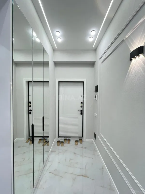Satılır 2 otaqlı mənzil 75 m²