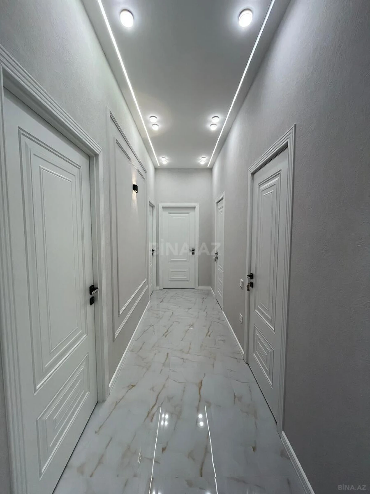 Satılır 2 otaqlı mənzil 75 m²