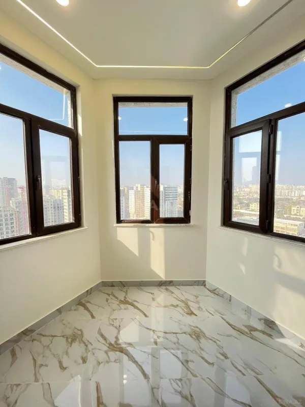 Satılır 2 otaqlı mənzil 75 m²