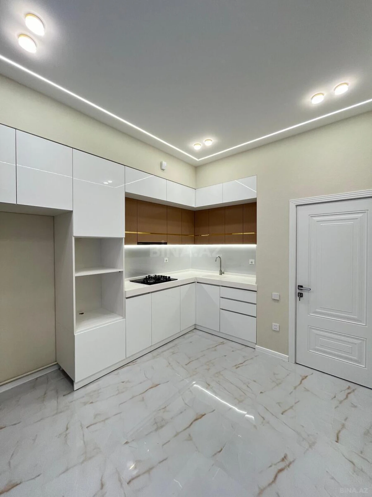 Satılır 2 otaqlı mənzil 75 m²