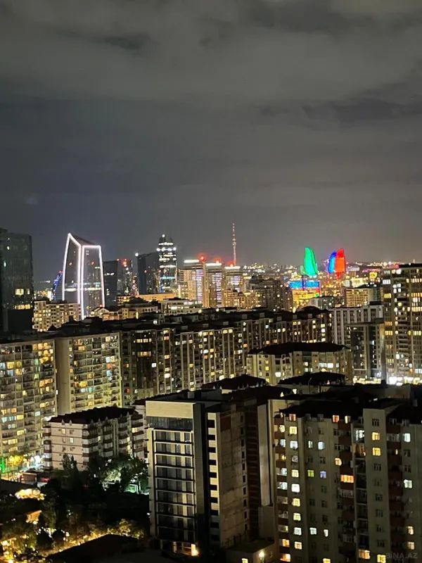 Satılır 2 otaqlı mənzil 75 m²