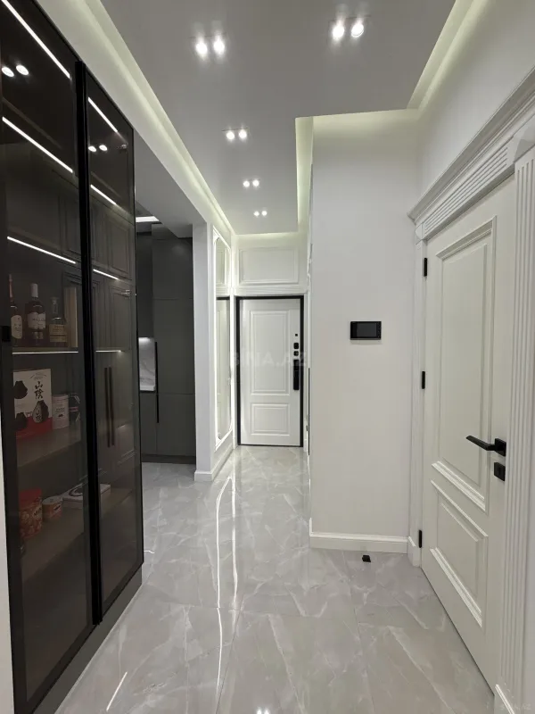 Satılır 2 otaqlı mənzil 80 m²