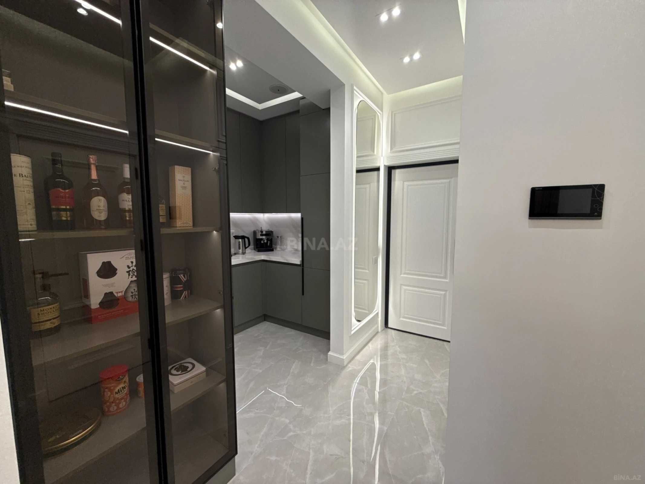 Satılır 2 otaqlı mənzil 80 m²