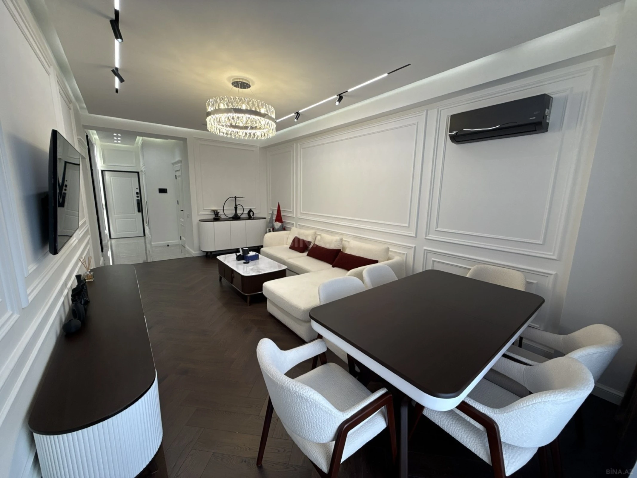 Satılır 2 otaqlı mənzil 80 m²