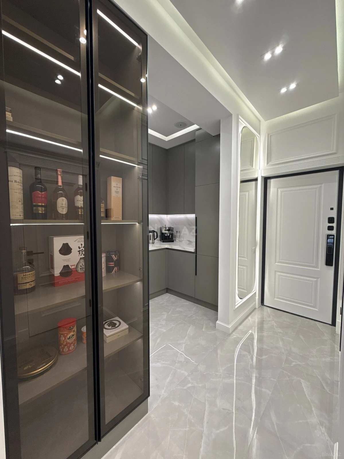 Satılır 2 otaqlı mənzil 80 m²